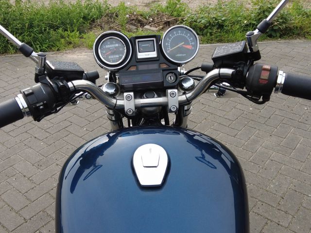 honda - vf-750-c-magna