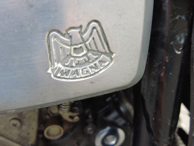 honda - vf-750-c-magna