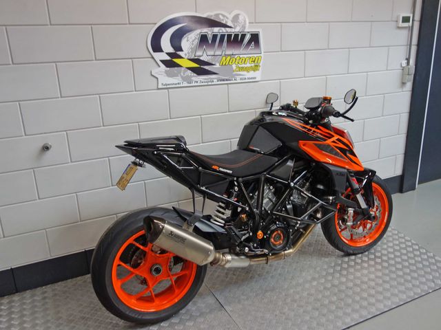 ktm - 1290-super-duke-r