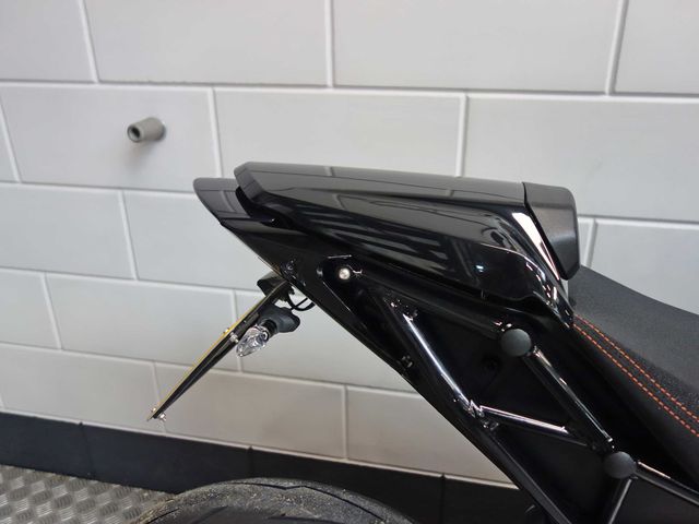 ktm - 1290-super-duke-r