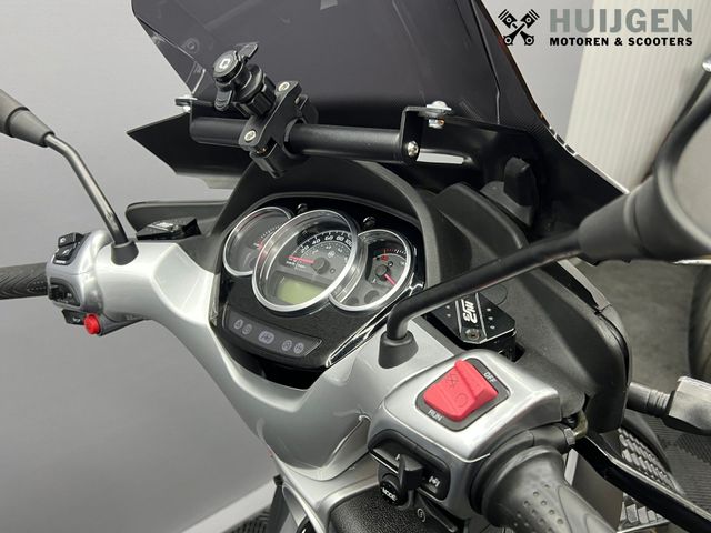 piaggio - mp3-300-lt-yourban