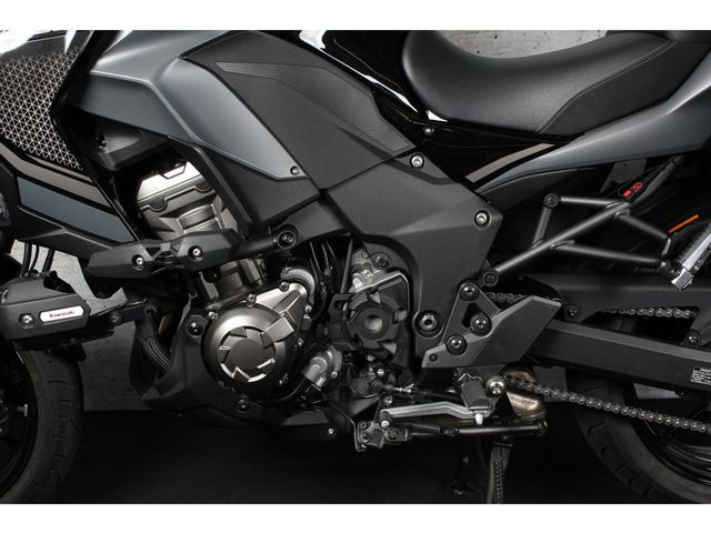 kawasaki - versys-1000-se-tourer--