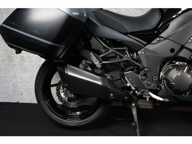 kawasaki - versys-1000-se-tourer--