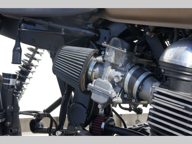 triumph - thruxton-900