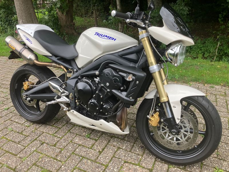 Triumph Street Triple 675 2008 occasion