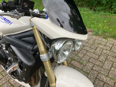 TRIUMPH STREET TRIPLE 675 – foto 3