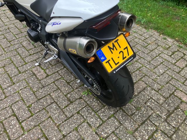 triumph - street-triple-675