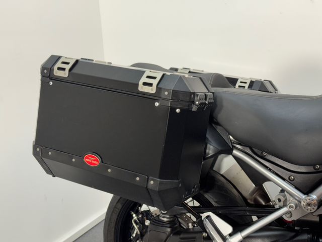 moto-guzzi - stelvio-1200-abs