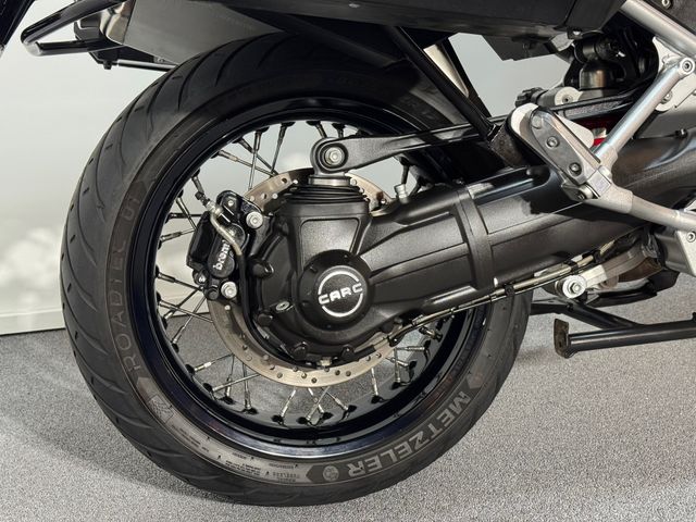 moto-guzzi - stelvio-1200-abs