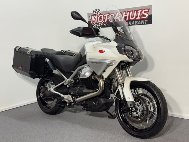 moto-guzzi - stelvio-1200-abs