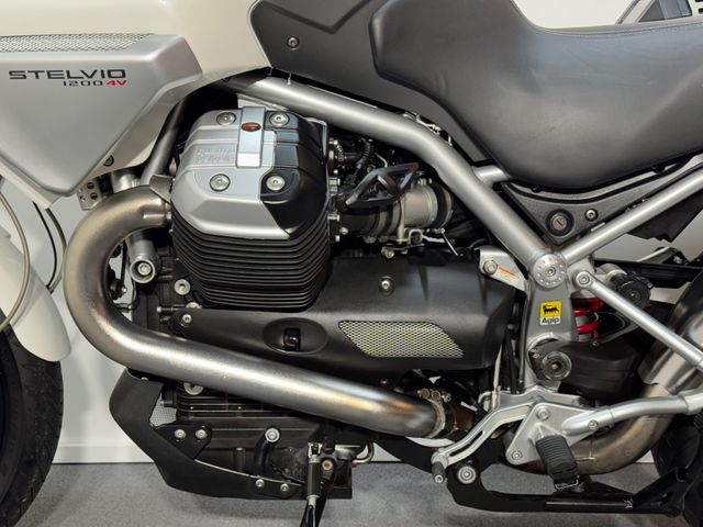 moto-guzzi - stelvio-1200-abs
