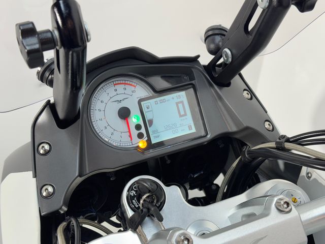 moto-guzzi - stelvio-1200-abs
