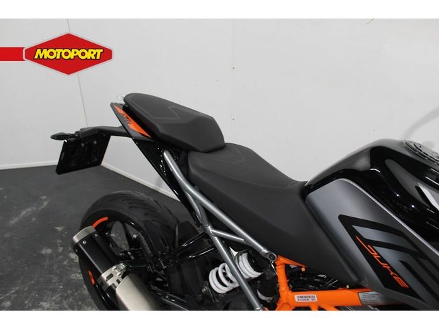 ktm - 125-duke