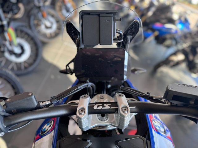 bmw - r-1300-gs-trophy