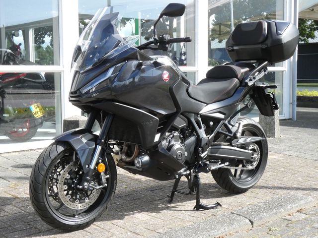 honda - nt-1100-dct
