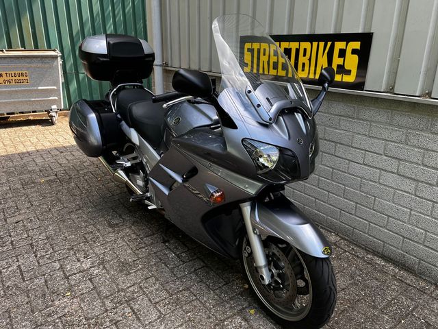 yamaha - fjr-1300