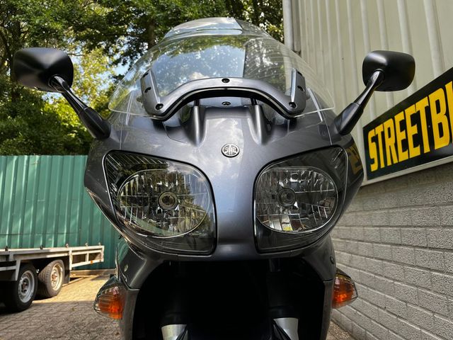 yamaha - fjr-1300