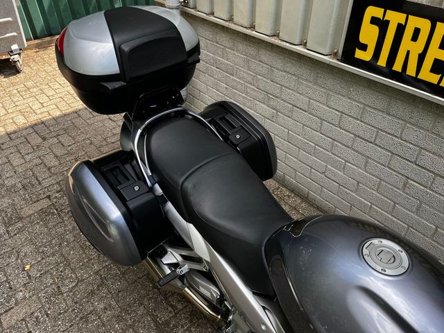 yamaha - fjr-1300