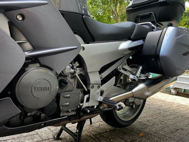 yamaha - fjr-1300