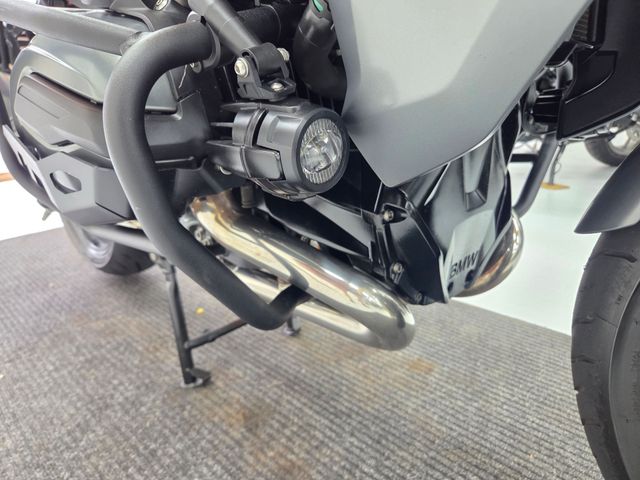 bmw - r-1200-rs