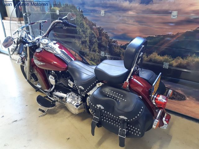 harley-davidson - heritage-softail-classic-flstc