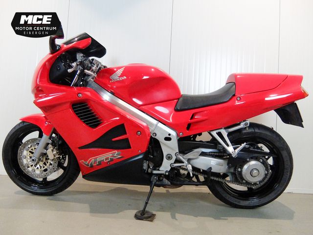 honda - vfr-750-f