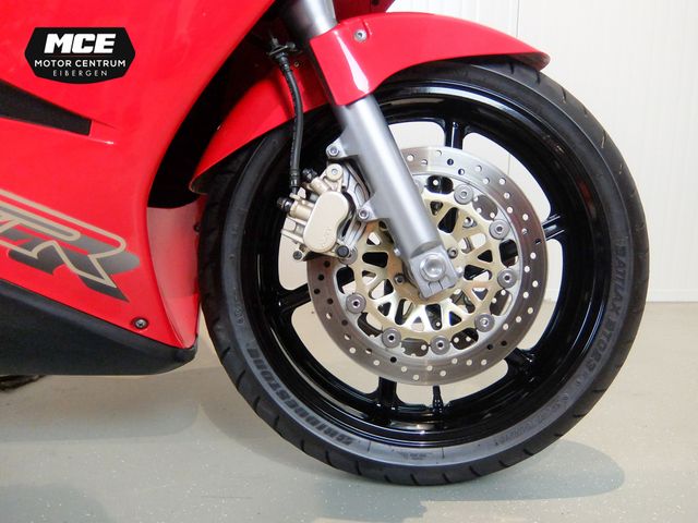 honda - vfr-750-f