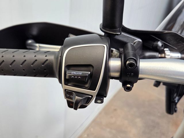 moto-guzzi - v-85-tt