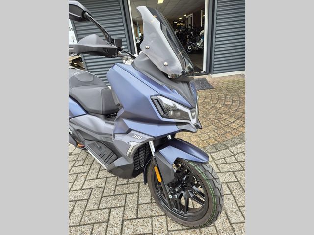 sym - adx-300