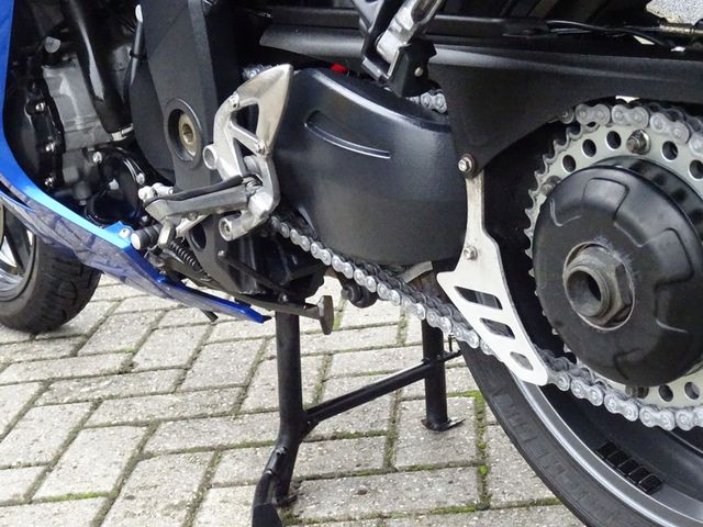 triumph - sprint-st-1050-abs