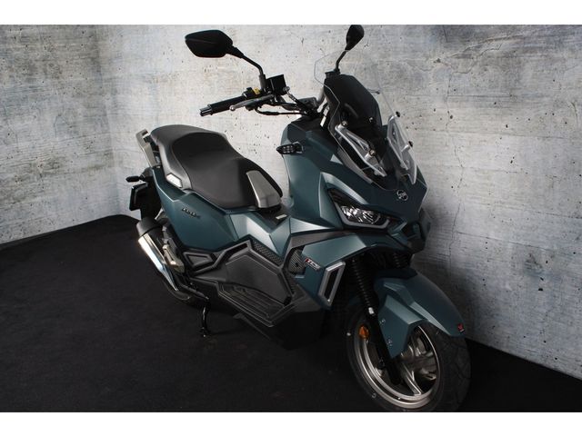 sym - adx-125