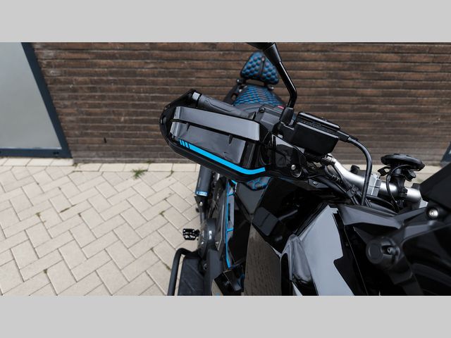 honda - x-adv
