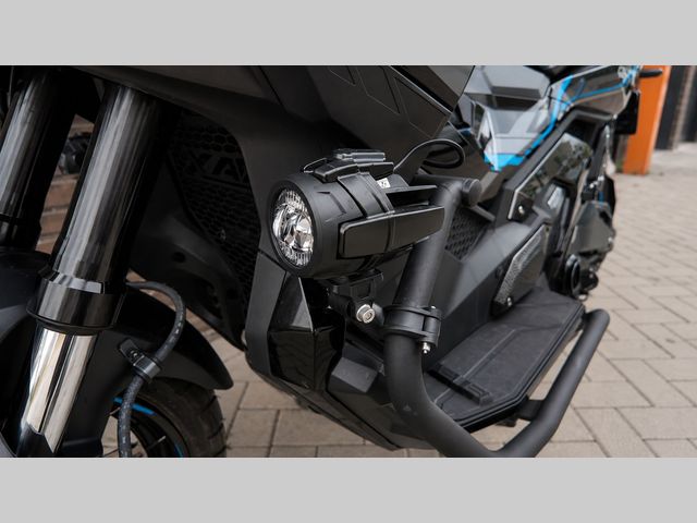 honda - x-adv