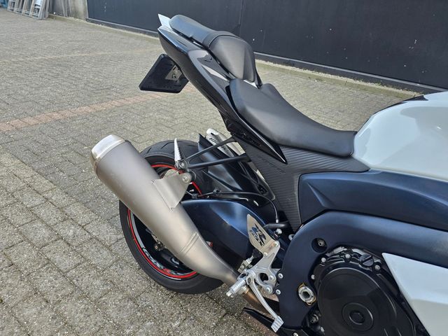 suzuki - gsx-r-1000