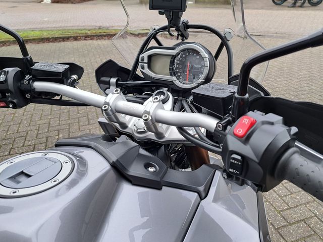 triumph - tiger-1200-xc