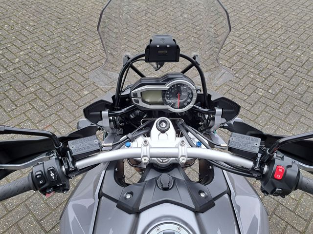 triumph - tiger-1200-xc