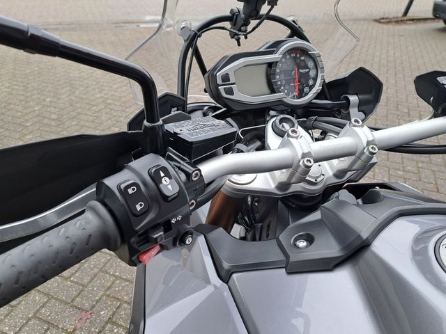 triumph - tiger-1200-xc