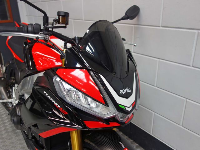 aprilia - tuono--v4-1100-factory