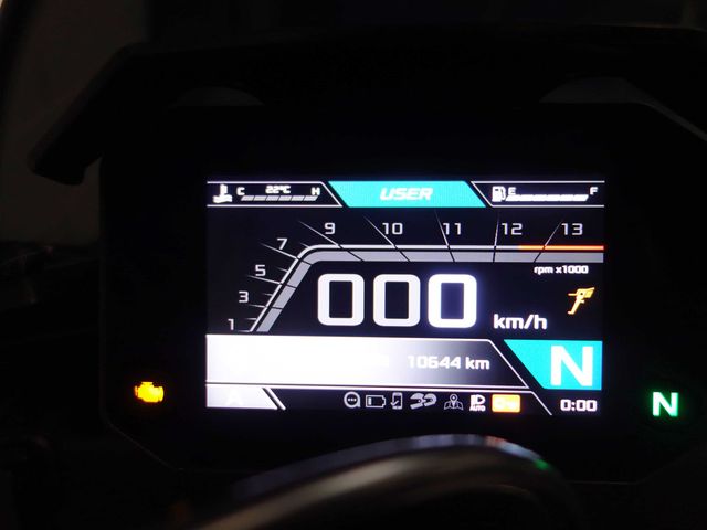 aprilia - tuono--v4-1100-factory