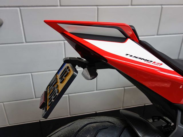 aprilia - tuono--v4-1100-factory