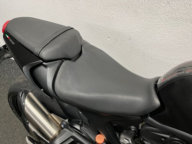 ducati - m-600