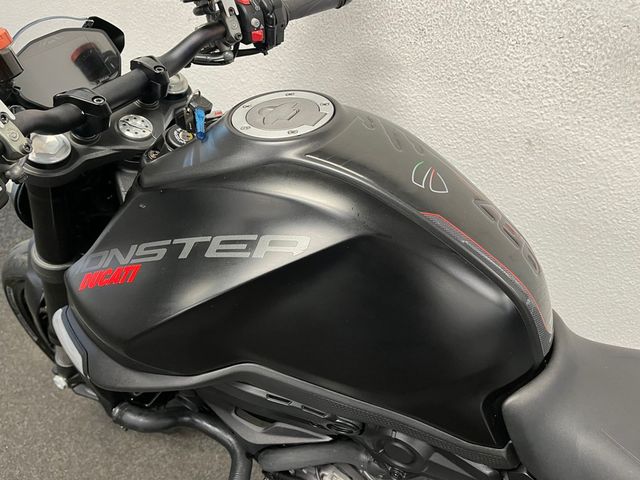 ducati - m-600