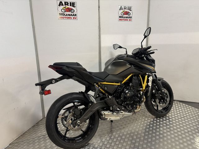 kawasaki - z650-s