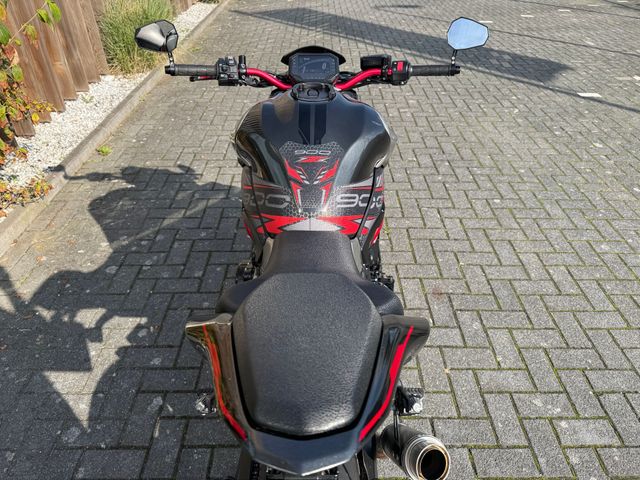 kawasaki - z900