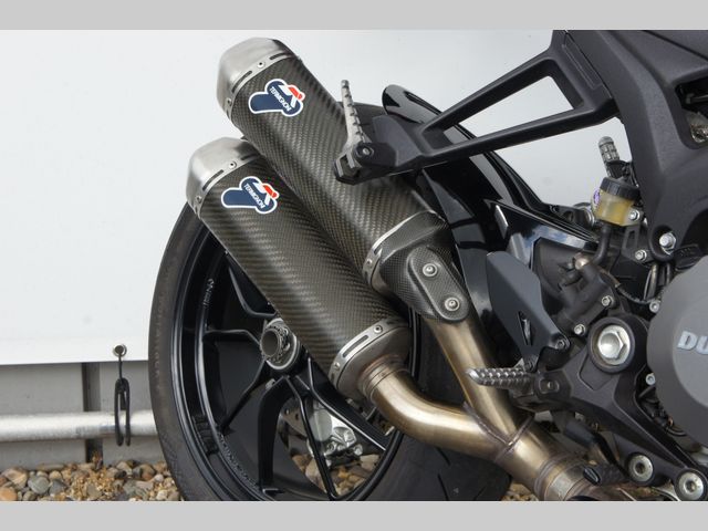 ducati - m-1100-evo