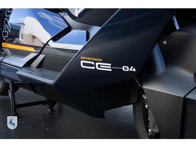 bmw - ce-04