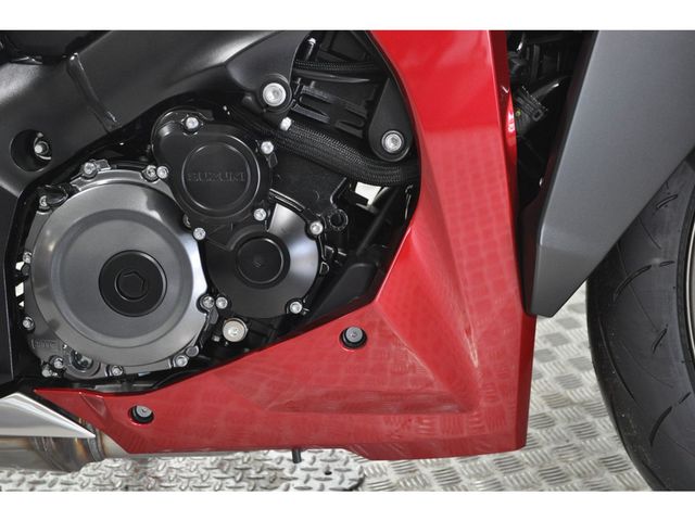 suzuki - gsx-s-1000-gt
