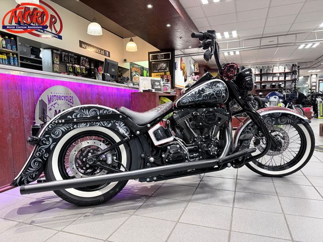 harley-davidson - softail-deluxe-flstn