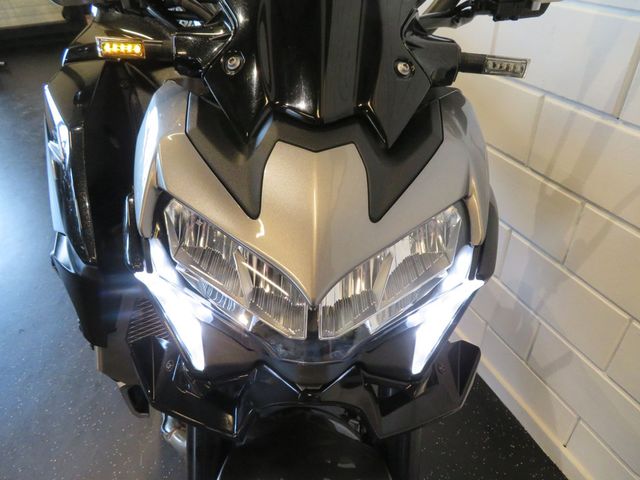 kawasaki - z900