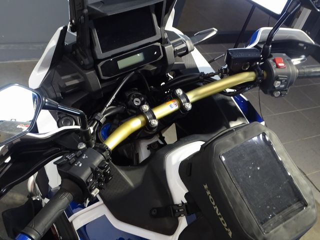 honda - crf-1100-l-africa-twin-adventure-sports